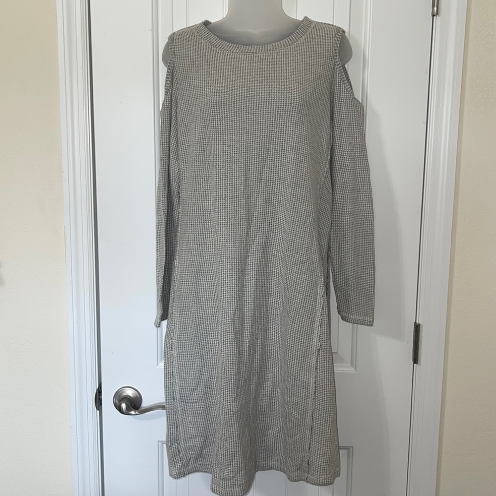 Anthropologie Sol Angeles Grey Dress. Size Small Petite. New with Tags.